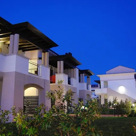 Wonderful With Attic In A Quiet Area *