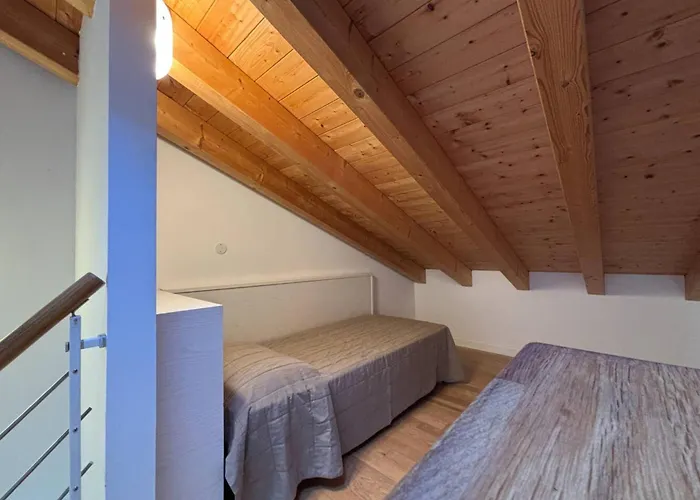 شقة Wonderful With Attic In A Quiet Area